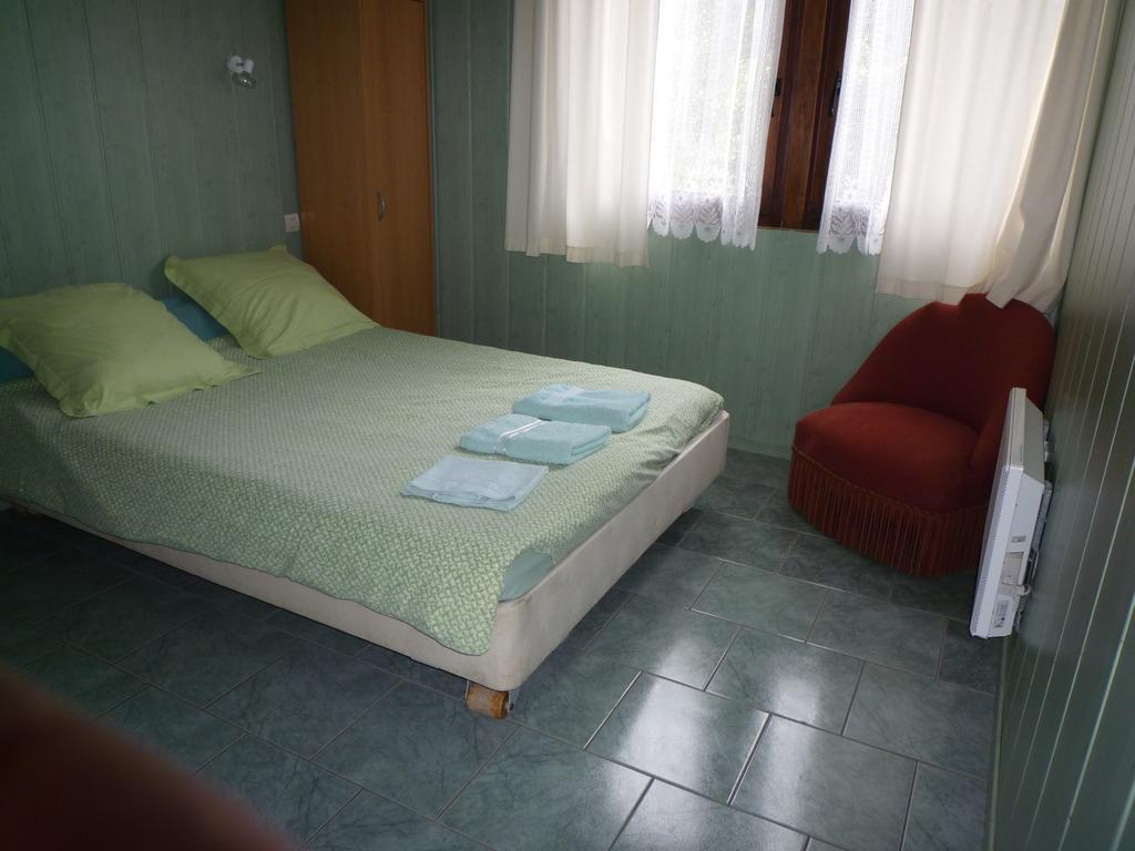 Chalet Du Montal Dun-les-Places Room photo
